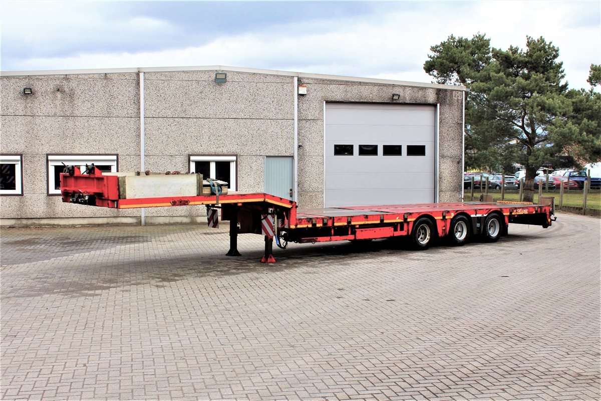Trailer Nooteboom 3 assige semi dieplader
